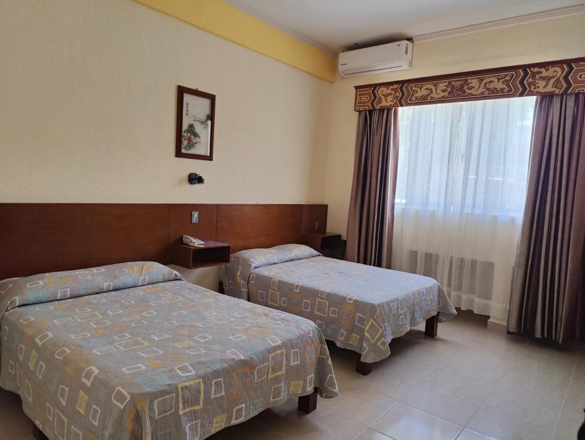 Hotel Pekin La Paz Kültér fotó