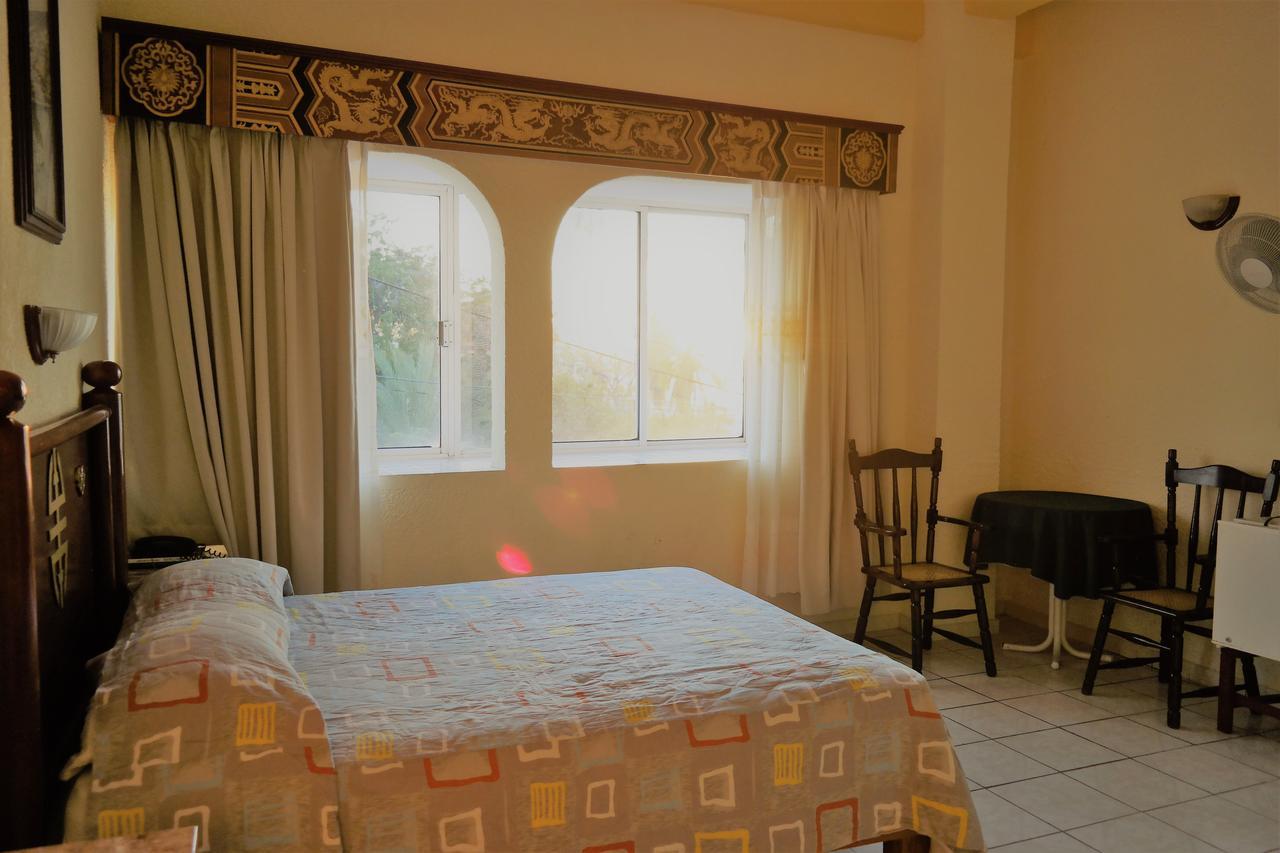 Hotel Pekin La Paz Kültér fotó