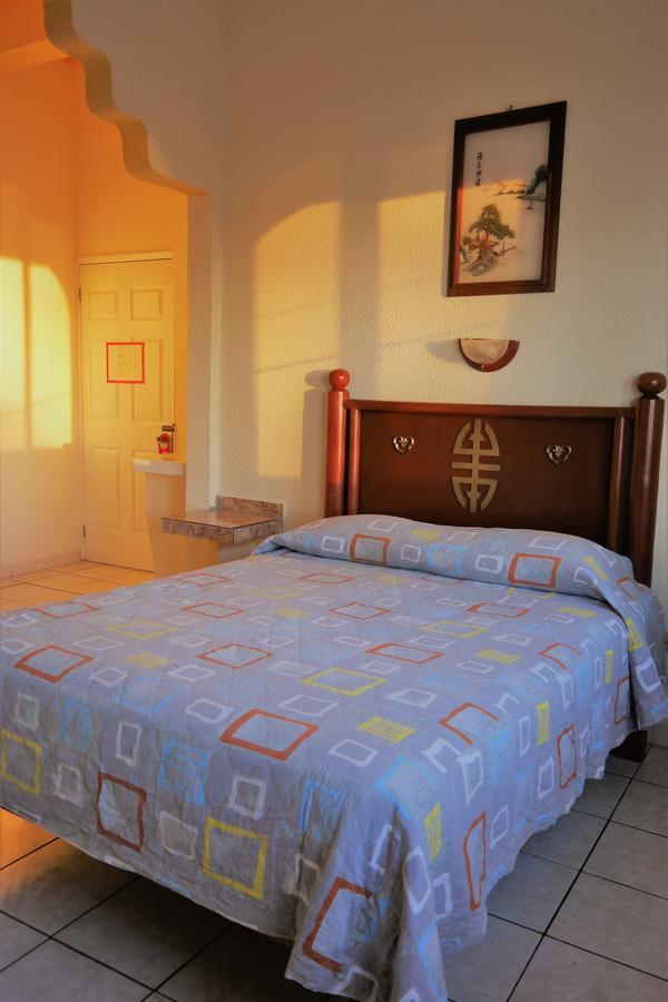 Hotel Pekin La Paz Kültér fotó